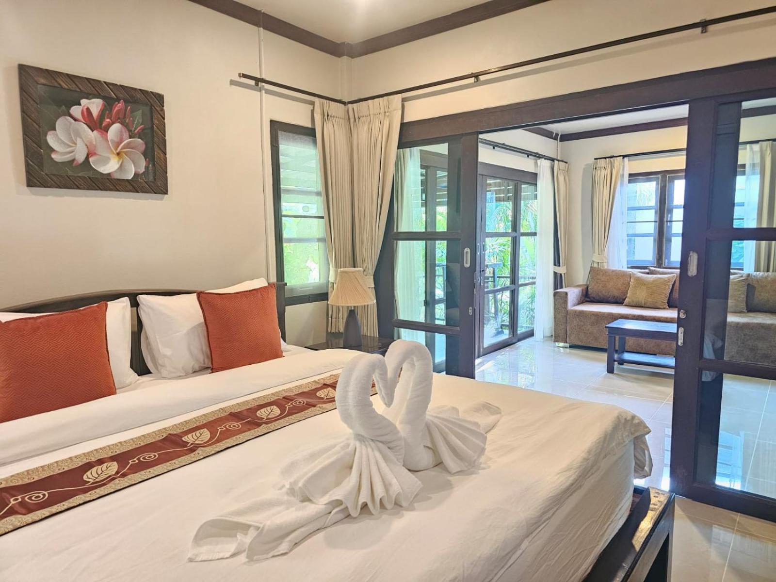 Bang Po Hut Otel Ban Bang Po Dış mekan fotoğraf