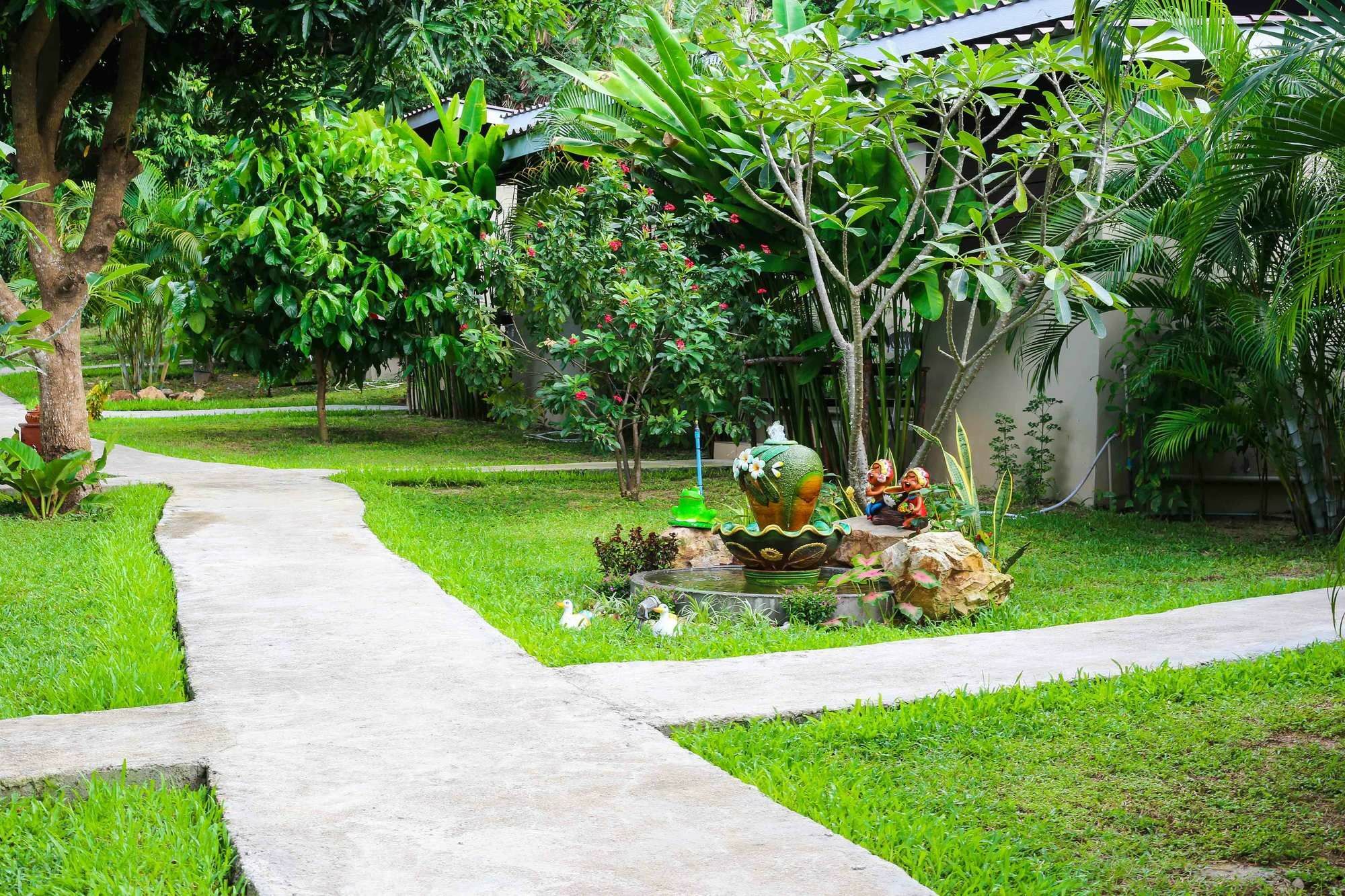 Bang Po Hut Otel Ban Bang Po Dış mekan fotoğraf