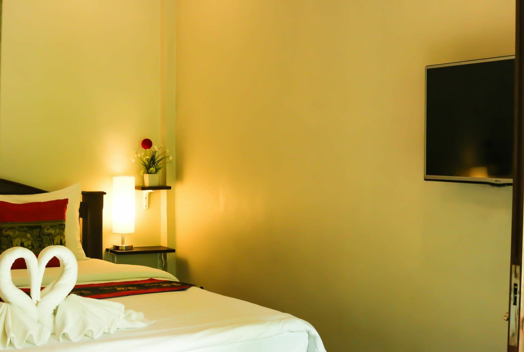 Bang Po Hut Otel Ban Bang Po Dış mekan fotoğraf